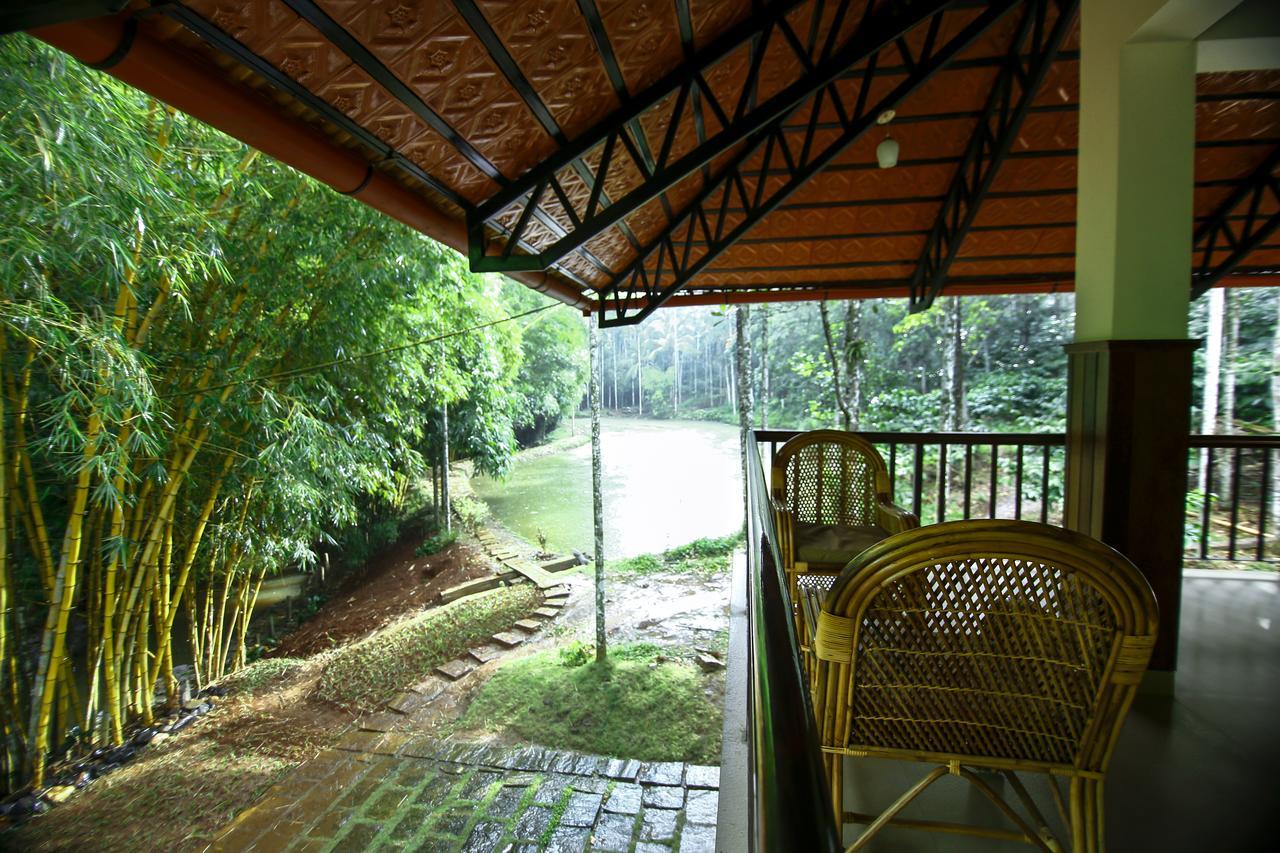 Bamboo Creek Resort Vaduvanchal ภายนอก รูปภาพ